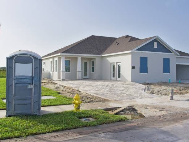 Portable restroom solutions in Elwood, KS